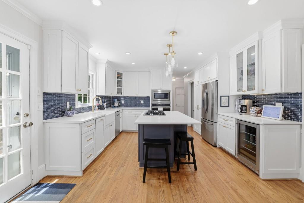 898 Byrnwyck Road Northeast Atlanta, GA 30319 - Photo 12 of 53