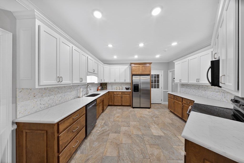 4625 Ridgeview Circle Valdosta, GA 31602 - Photo 2 of 119 Gallery Image 2