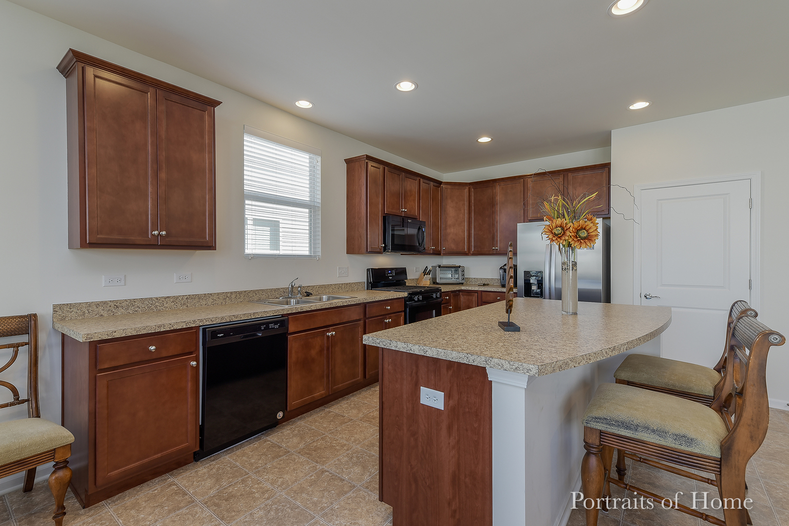 2559 Silver Loch Road Naperville, IL 60563 - Photo 4 of 20