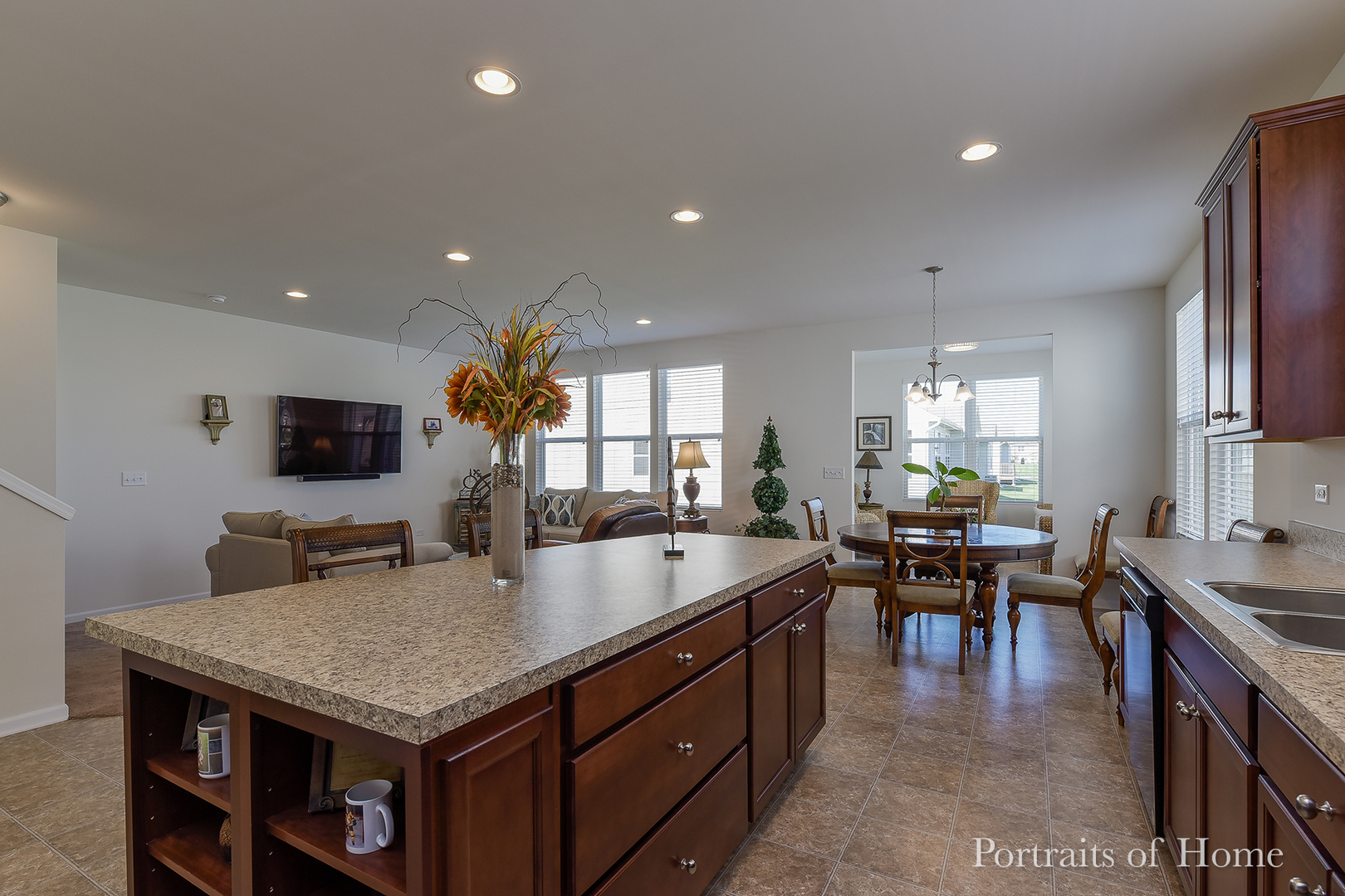 2559 Silver Loch Road Naperville, IL 60563 - Photo 5 of 20