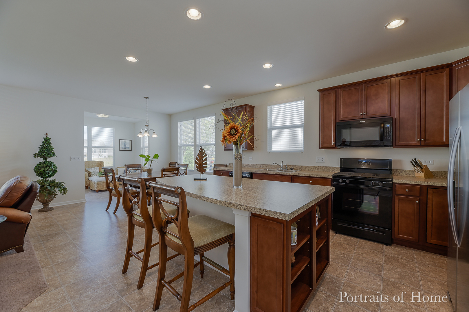 2559 Silver Loch Road Naperville, IL 60563 - Photo 7 of 20