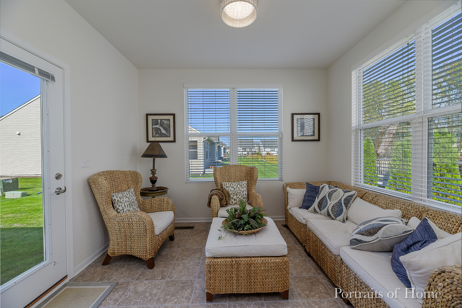 2559 Silver Loch Road Naperville, IL 60563 - Photo 8 of 20