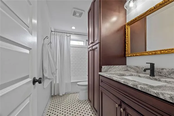 $525,000 | 665 North Holcomb Drive, Martin, GA 30557