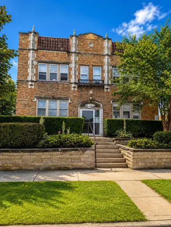 $1,000,000 | 1922 North Palmer Street, Milwaukee, WI 53212