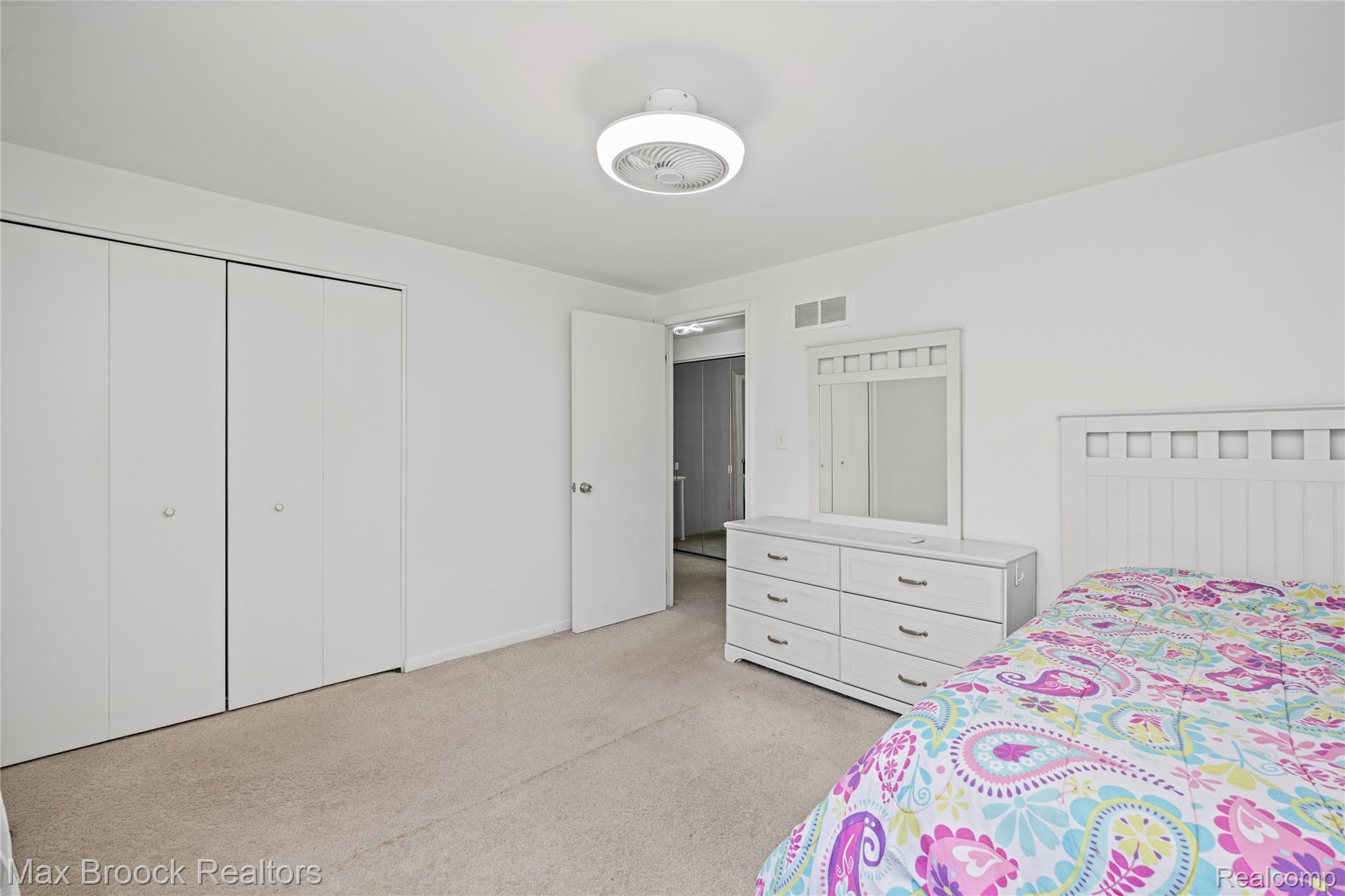 7451 Pebble Point West Bloomfield, MI 48322 - Photo 26 of 50