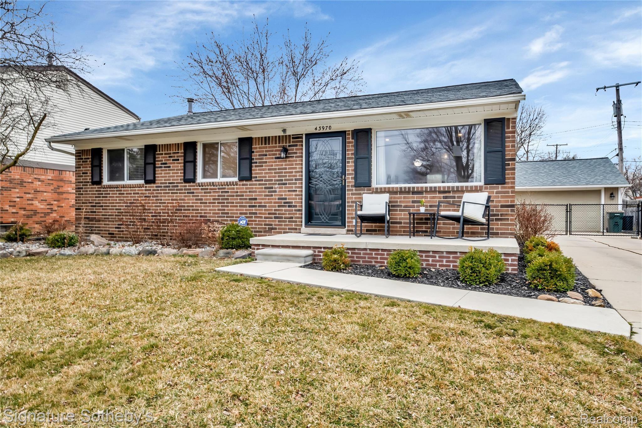 43970 Saltz Road Canton, MI 48187 - Photo 1 of 28 43970 Saltz Road - HD Drone Photography-23.jpg