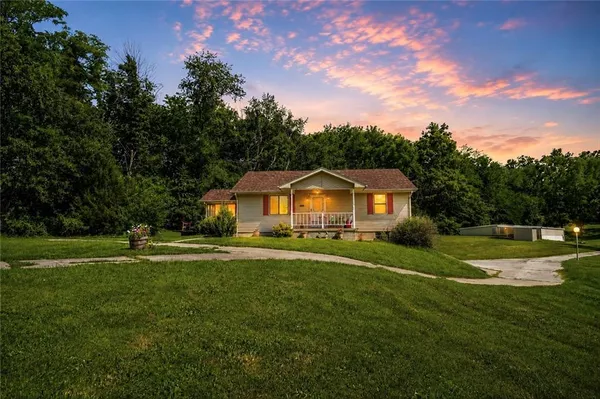 $289,900 | 920. Gilead Rupe Road, Lexington, MO 64067