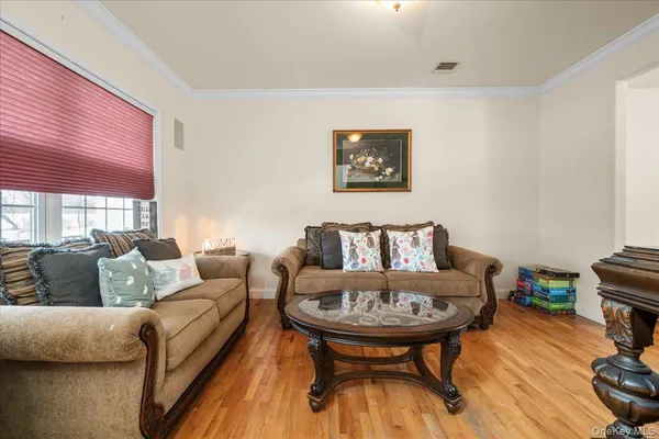 $765,000 | 18 Coach House Court, New Windsor, NY 12553