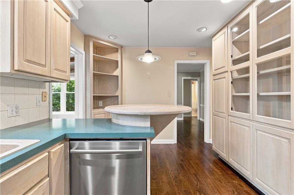 5325 Norwood Road Fairway, KS 66205 - Photo 18 of 40 Gallery Image 18