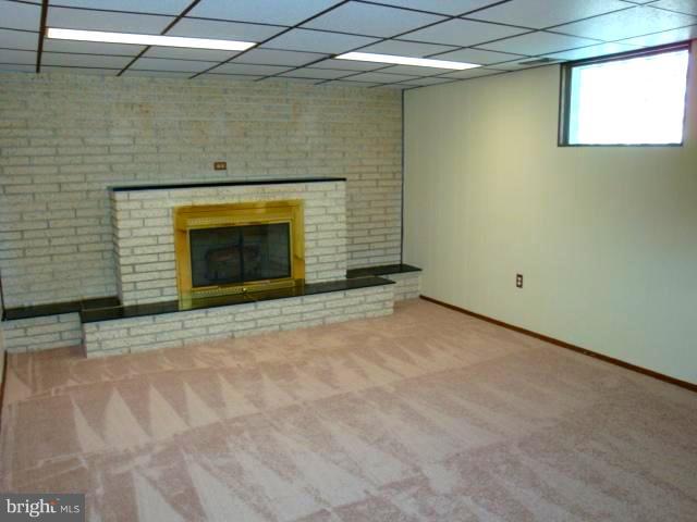 9130 Kilbride Road Baltimore, MD 21236 - Photo 15 of 29 Family Rm with Gas Fireplace and Brand New Carpet!