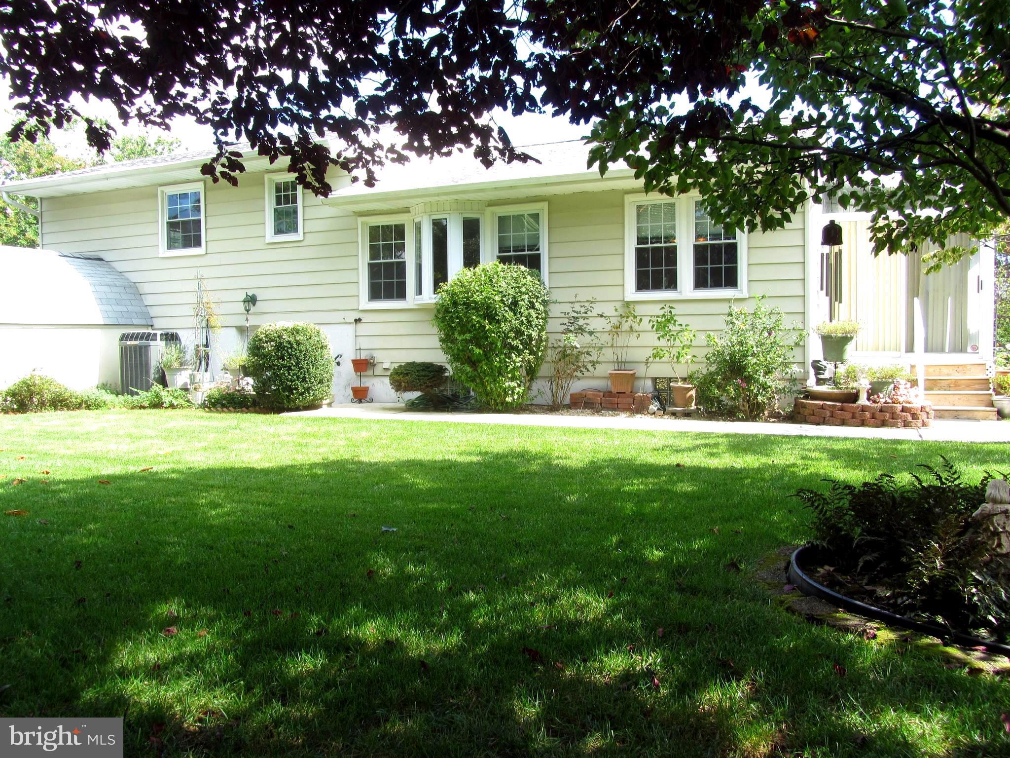9130 Kilbride Road Baltimore, MD 21236 - Photo 25 of 29 View of home in the back