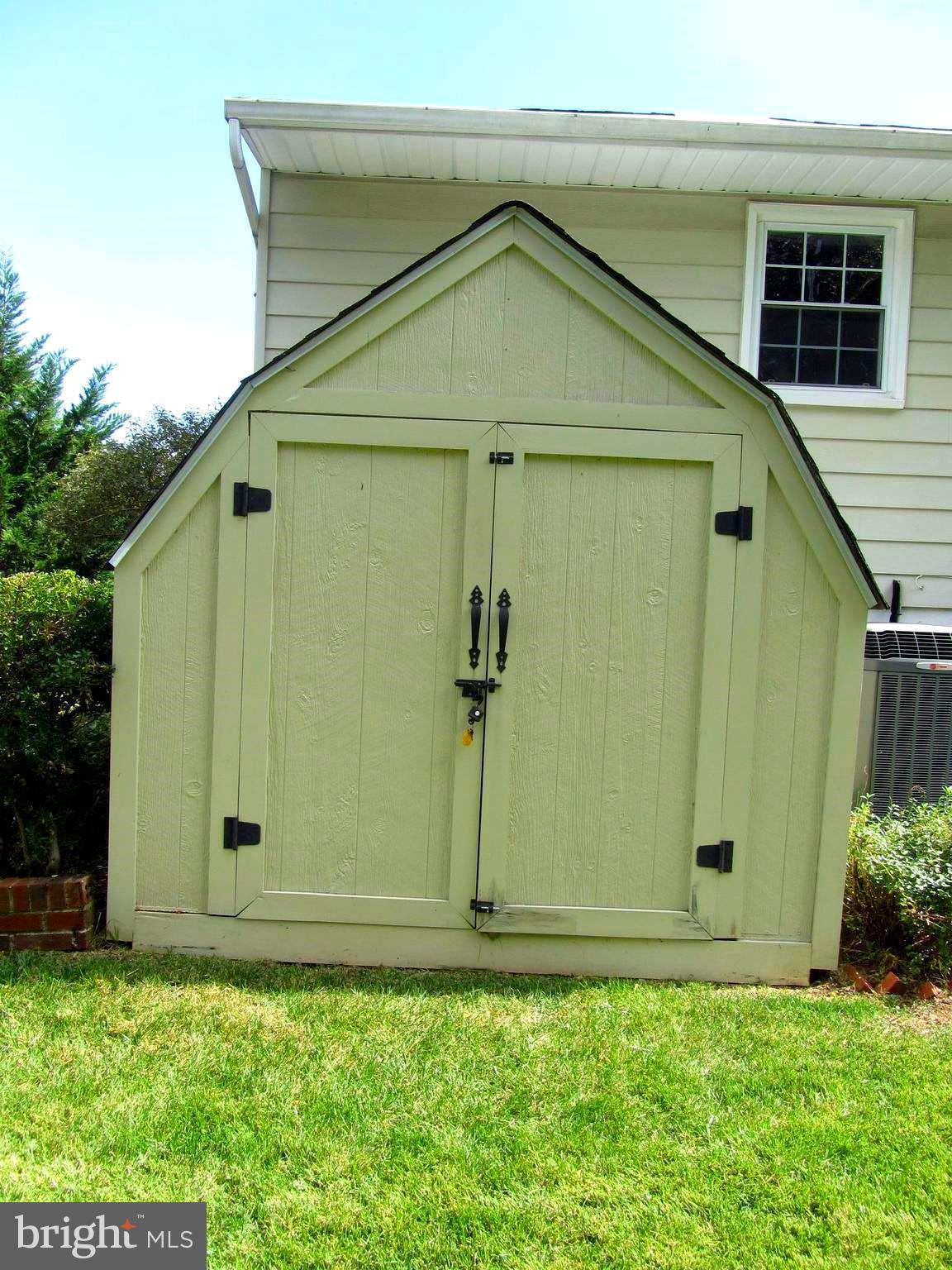 9130 Kilbride Road Baltimore, MD 21236 - Photo 29 of 29 Spacious Shed in back yard