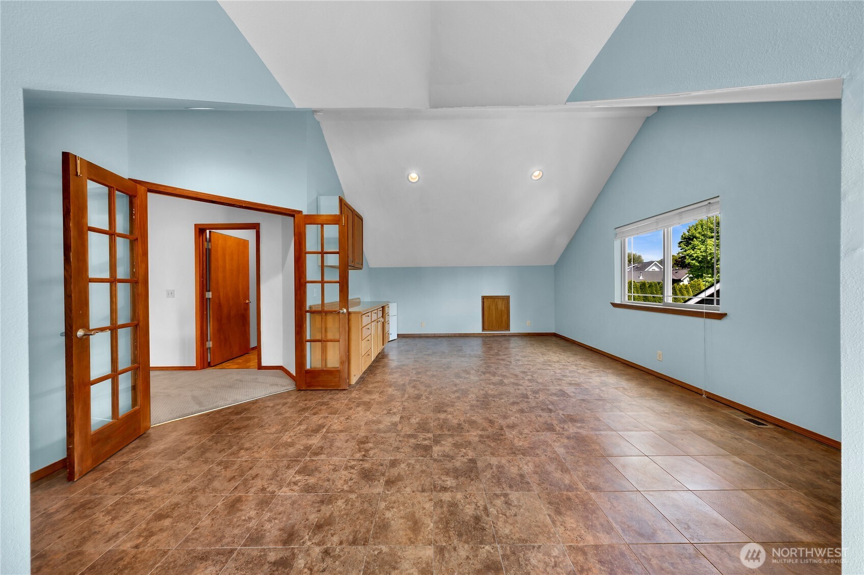 3217 Locust Avenue Bellingham, WA 98225 - Photo 22 of 33