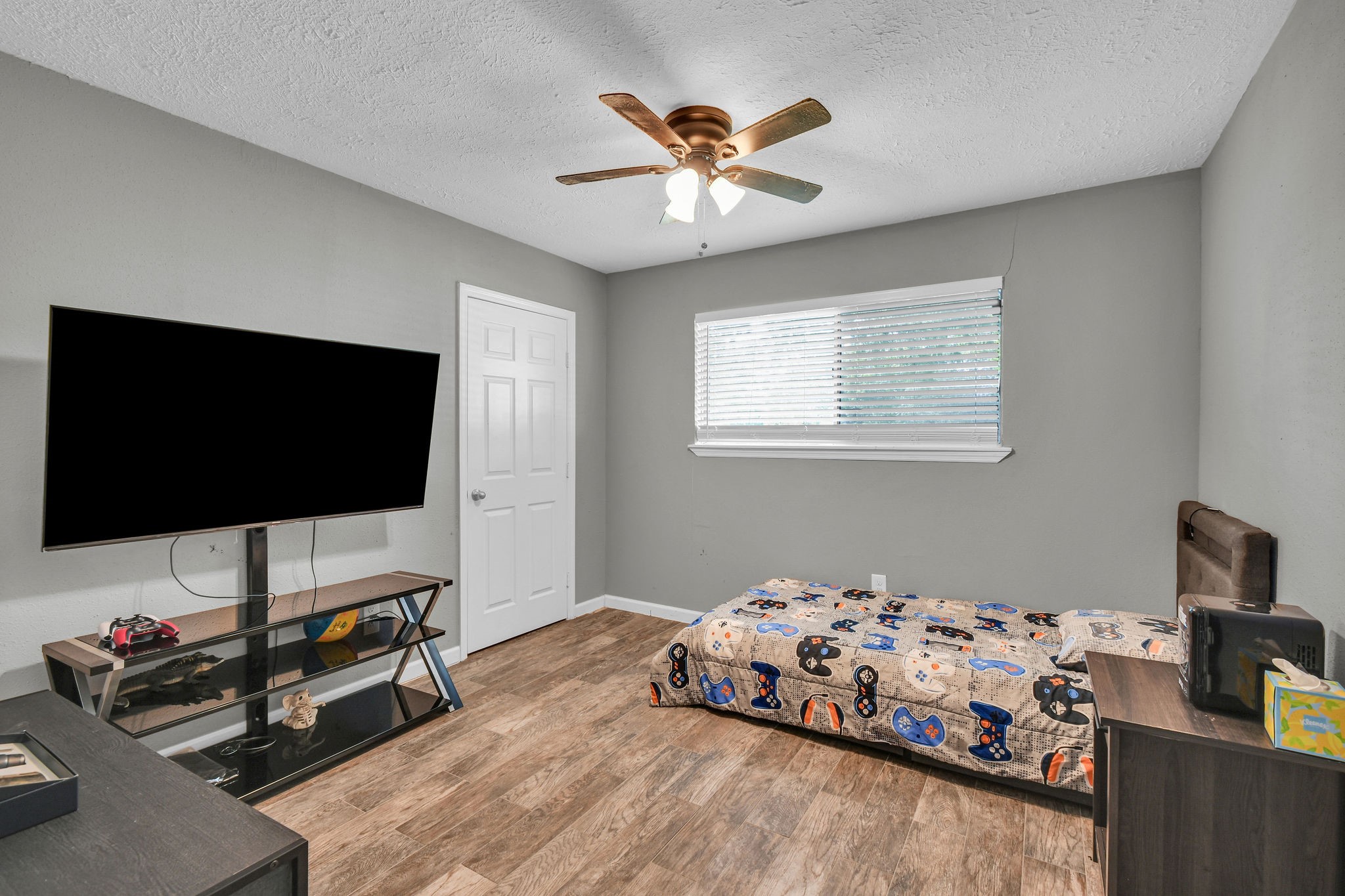 16103 Tibet Road Friendswood, TX 77546 - Photo 15 of 38 Gallery Image 15