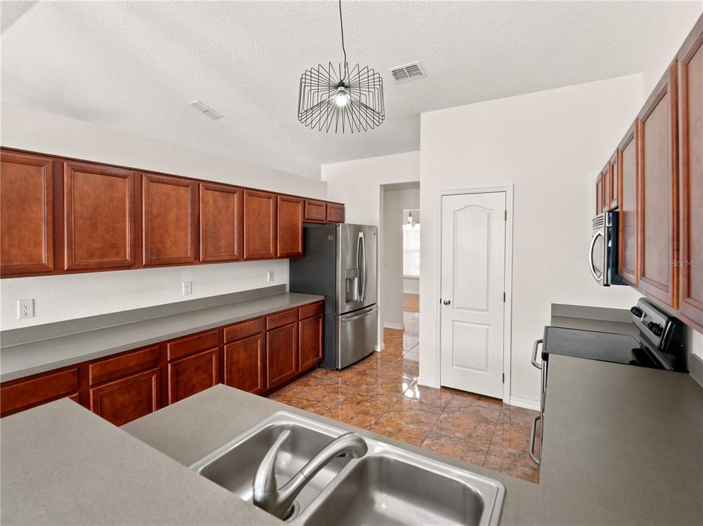 6013 Brick Road St. Cloud, FL 34772 - Photo 6 of 32
