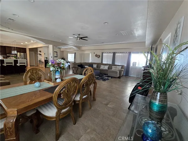 a room with lots of furniture and lots of furniture