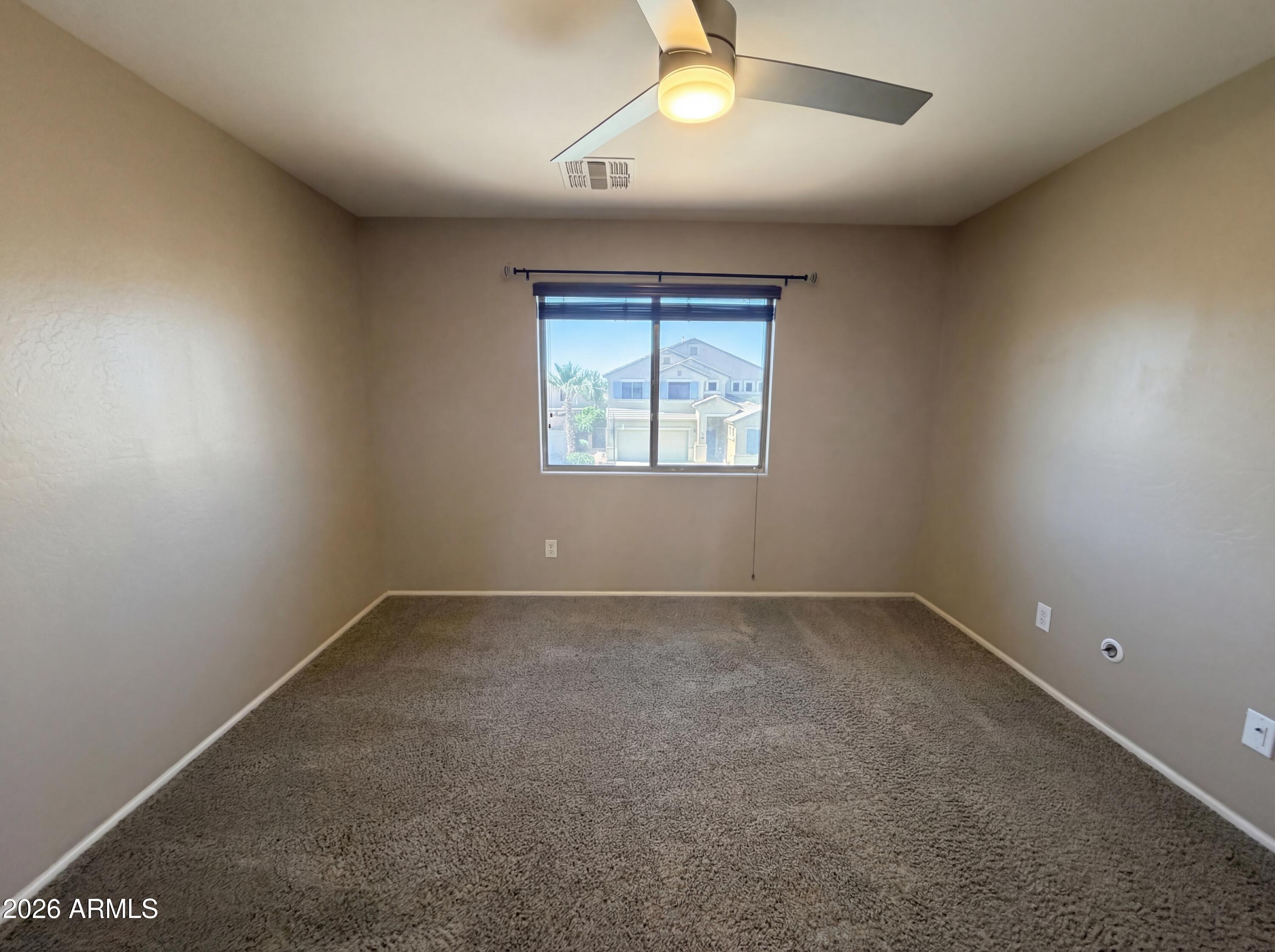 2634 East Ridge Creek Road Phoenix, AZ 85024 - Photo 27 of 39