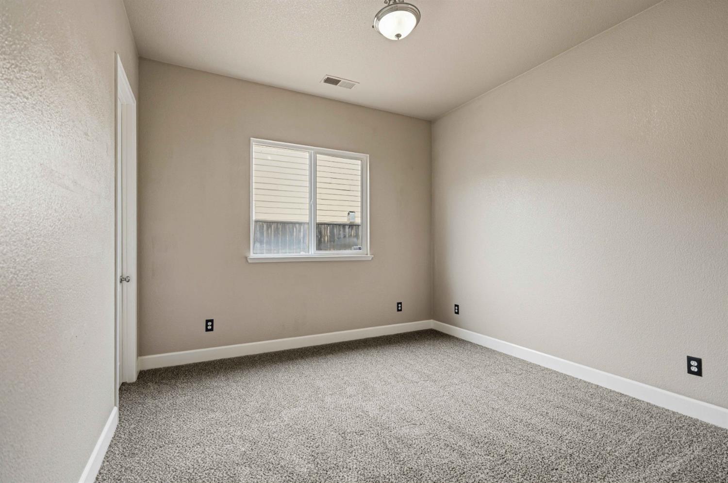 1715 Limestone Drive Ripon, CA 95366 - Photo 14 of 37