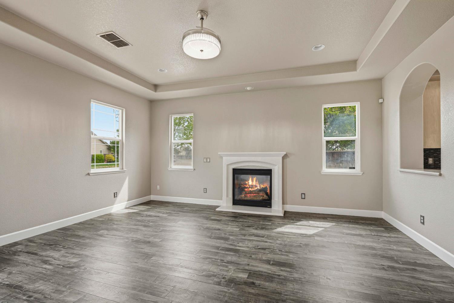 1715 Limestone Drive Ripon, CA 95366 - Photo 3 of 37