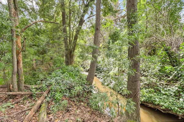 $949,500 | 3200 Becerra Way, Sacramento, CA 95821