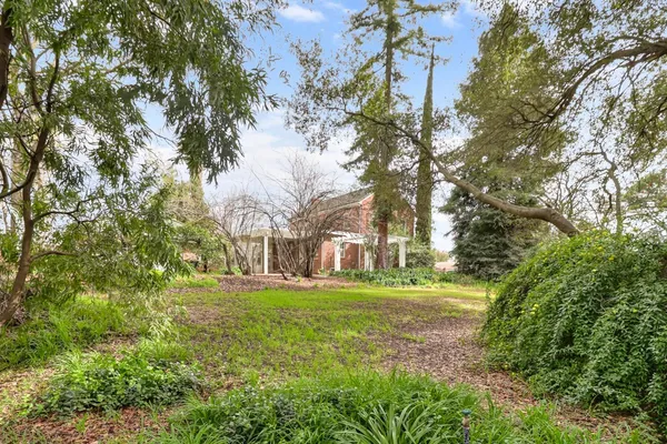 $949,500 | 3200 Becerra Way, Sacramento, CA 95821