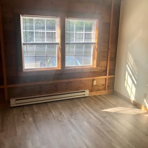 $250 | 100 Boylston Street, Unit 2, Clinton, MA 01510