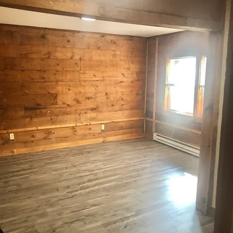 $250 | 100 Boylston Street, Unit 2, Clinton, MA 01510