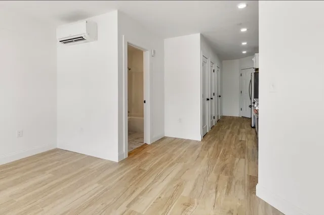 $2,300 | 8 Enon Street, Unit 201, Beverly, MA 01915