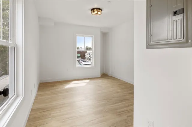 $2,300 | 8 Enon Street, Unit 201, Beverly, MA 01915