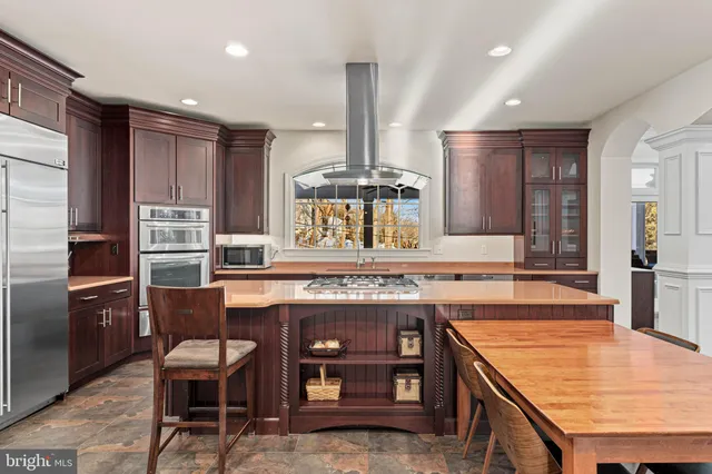 $2,500,000 | 541 Atterbury Road, Villanova, PA 19085