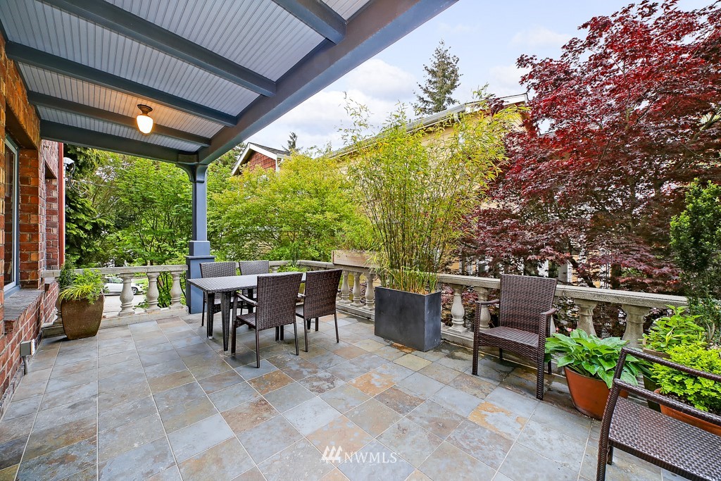 3702 Southwest Ida Street Seattle, WA 98126 - Photo 10 of 39 Gallery Image 10
