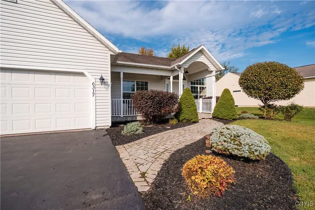 $385,000 | 6317 Asa Eastwood, Cicero, NY 13039