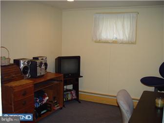 1793 Unionville Road Pottstown, PA 19465 - Photo 10 of 12 Office / Study