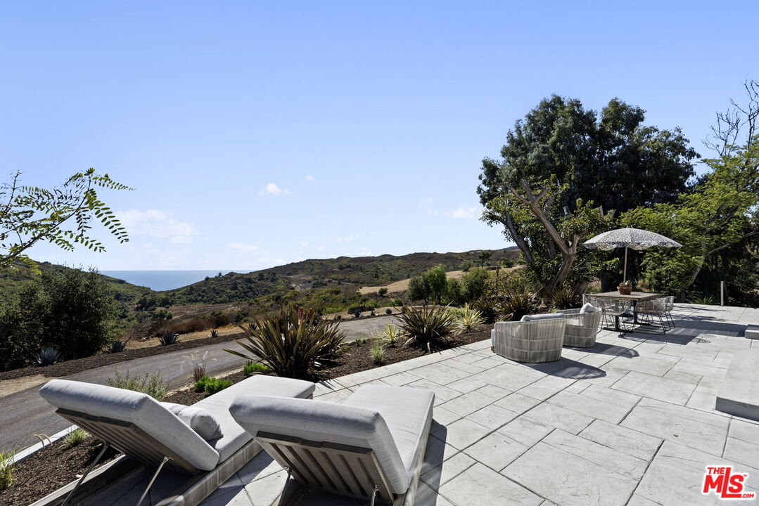 3065 South Foose Road Malibu, CA 90265 - Photo 5 of 39