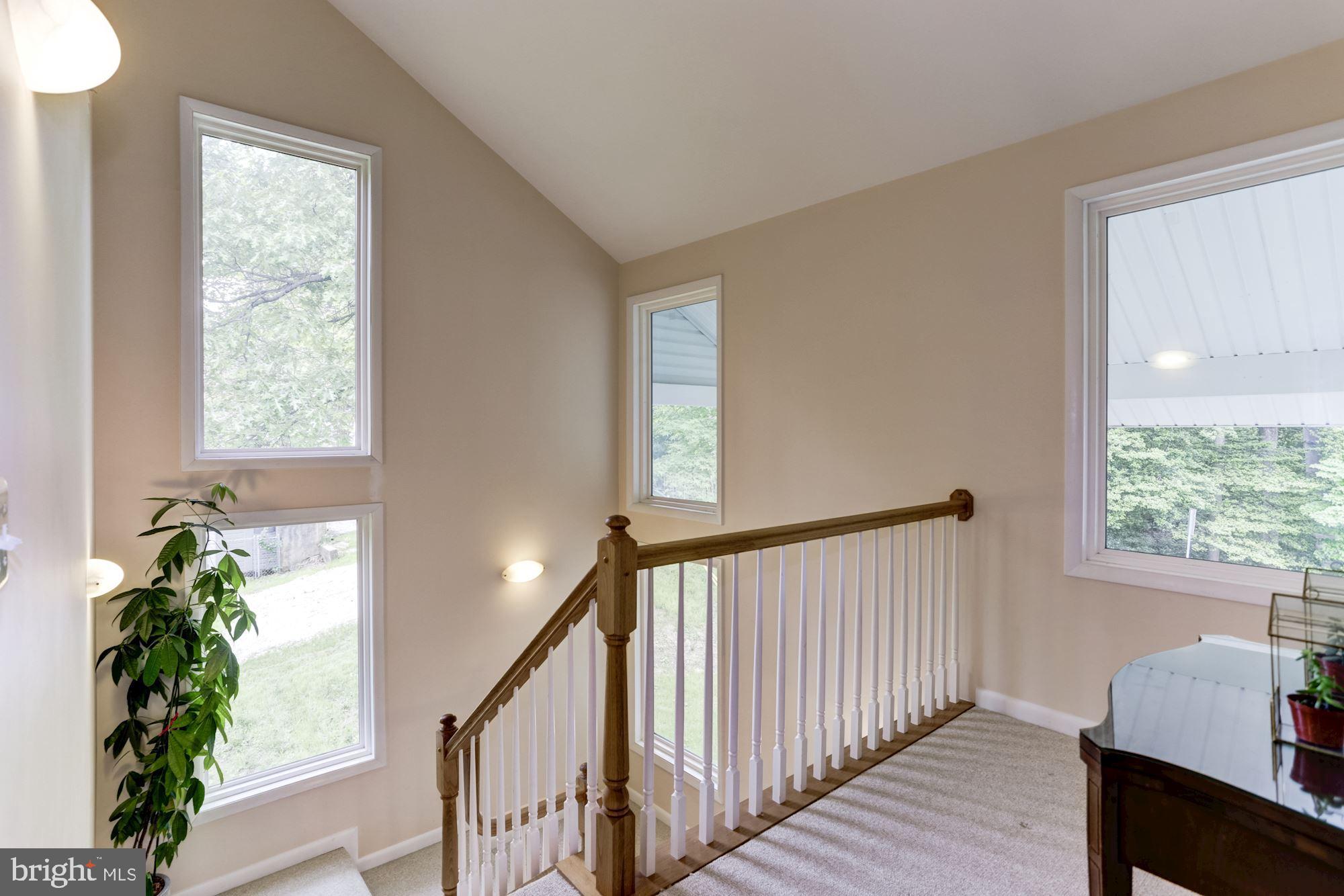 423 Mountain Road Crownsville, MD 21032 - Photo 23 of 69 Upper foyer features vaulted ceilings