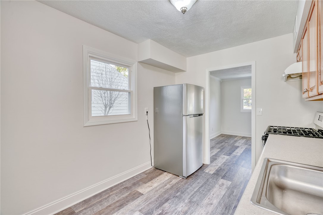 29 Seneca Street Webster, NY 14580 - Photo 14 of 44 KITCHEN