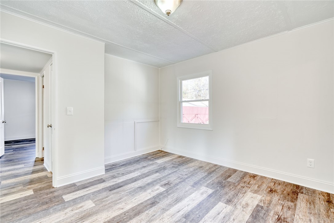 29 Seneca Street Webster, NY 14580 - Photo 20 of 44 FORMAL DINING