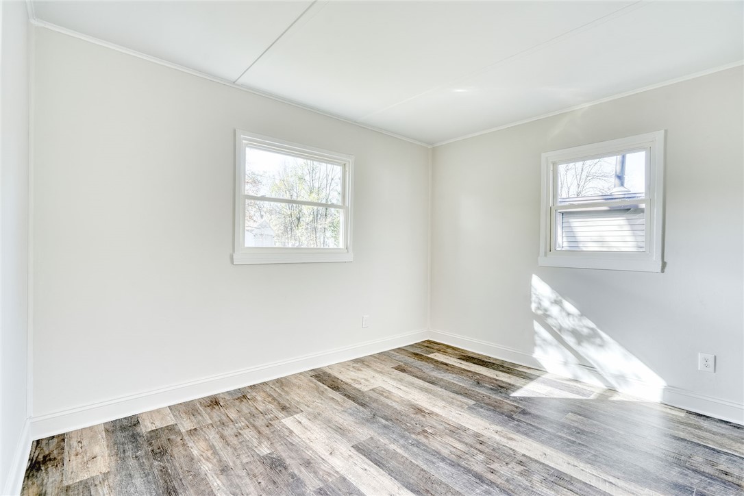 29 Seneca Street Webster, NY 14580 - Photo 30 of 44 BEDROOM #3