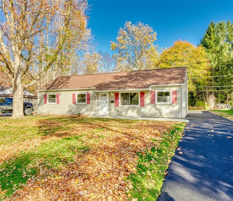 29 Seneca Street Webster, NY 14580 - Photo 4 of 44 FRONT CONCRETE PATIO * BRAND NEW PAVED DRIVEWAY (2