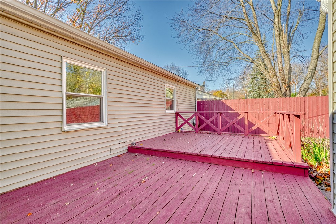 29 Seneca Street Webster, NY 14580 - Photo 7 of 44 DECK