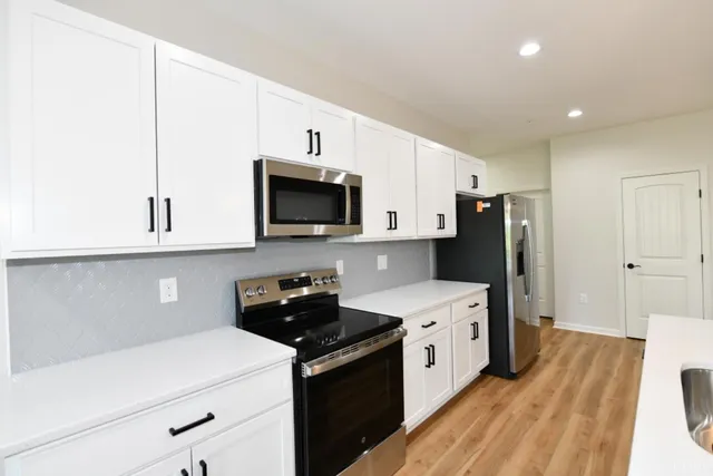 $219,900 | 128 Brenleigh Court, Unit 102, Lynchburg, VA 24501