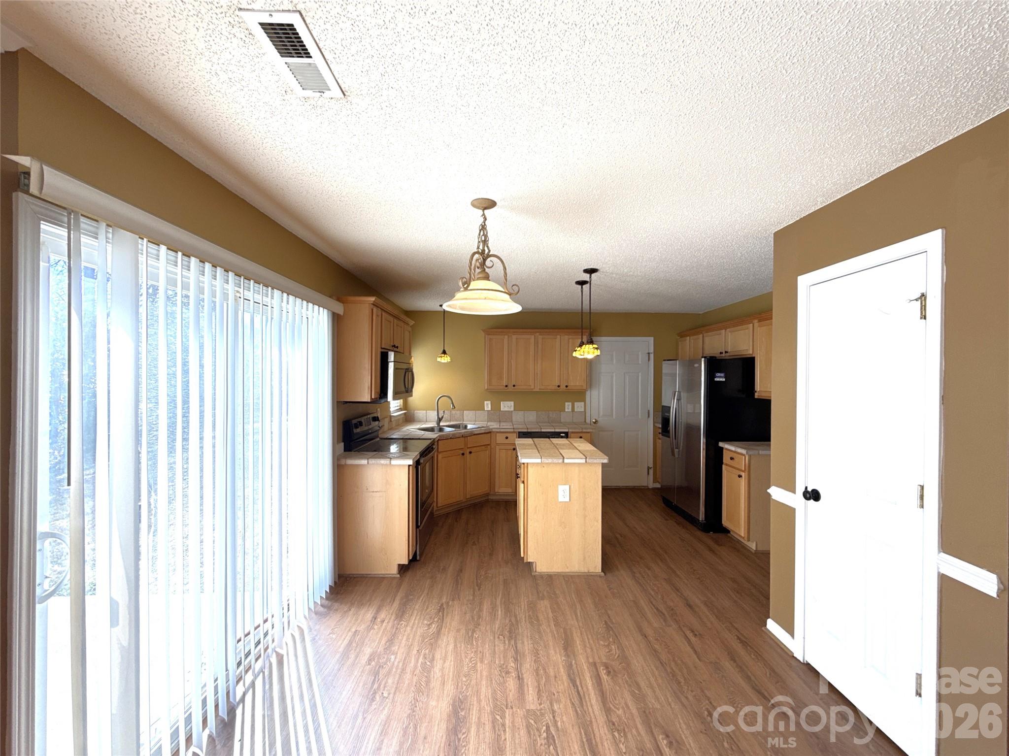 7304 Ravanna Drive Charlotte, NC 28213 - Photo 6 of 22