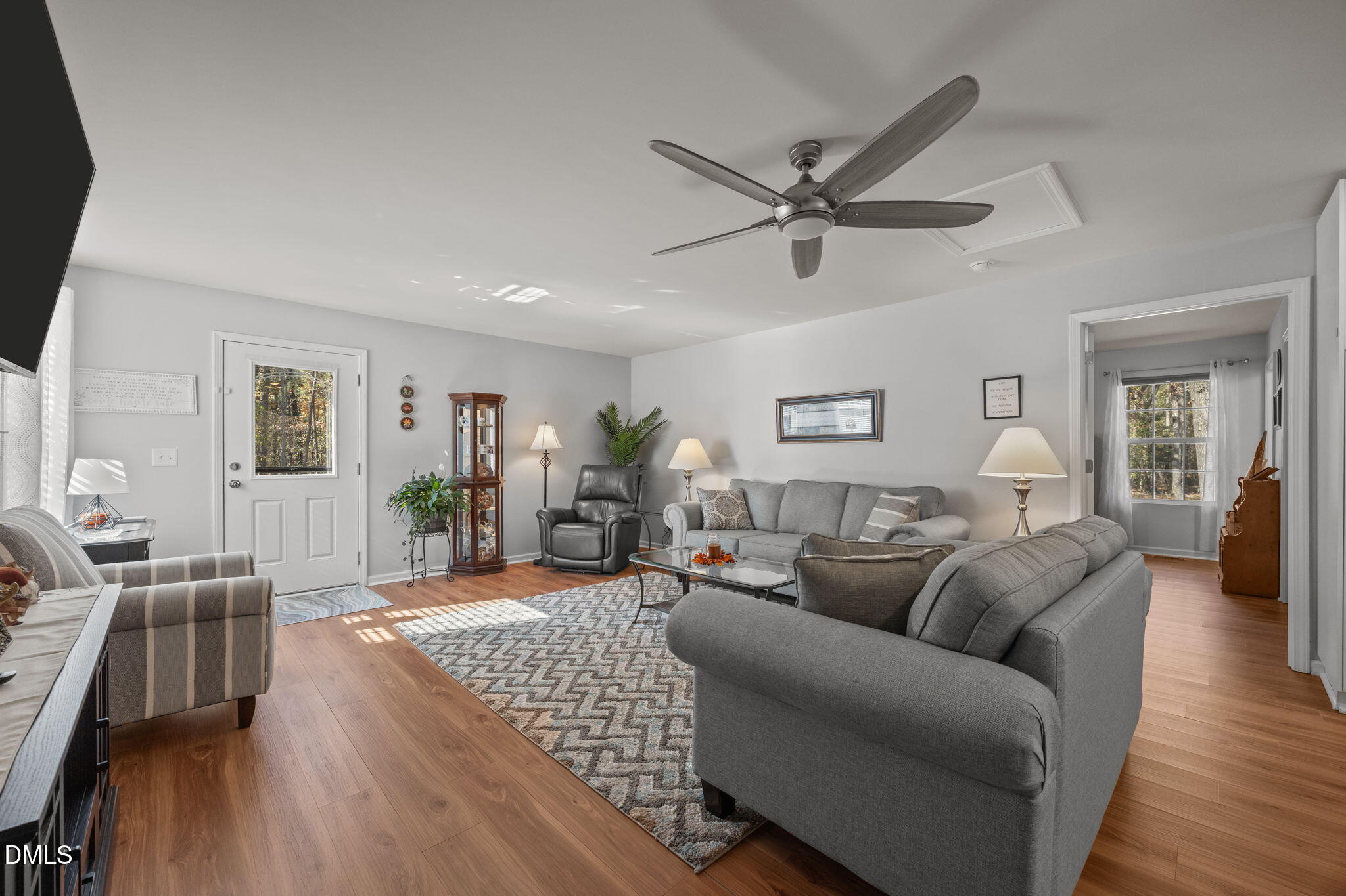 499 Jumping Run Road Dunn, NC 28334 - Photo 27 of 42 a living room with furniture