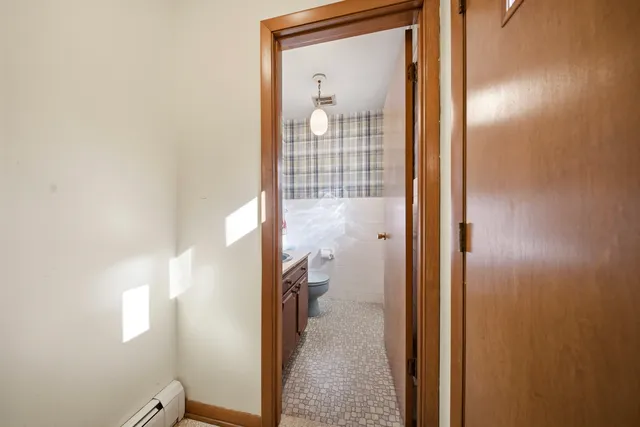 $1,050,000 | 3805 Klasen Road, Cary, IL 60013