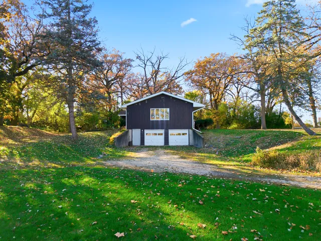 $1,050,000 | 3805 Klasen Road, Cary, IL 60013