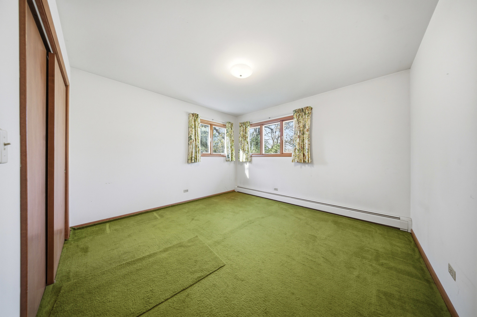 3805 Klasen Road Cary, IL 60013 - Photo 38 of 65 an empty room with windows