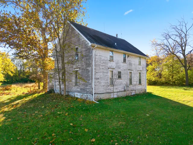 $1,050,000 | 3805 Klasen Road, Cary, IL 60013