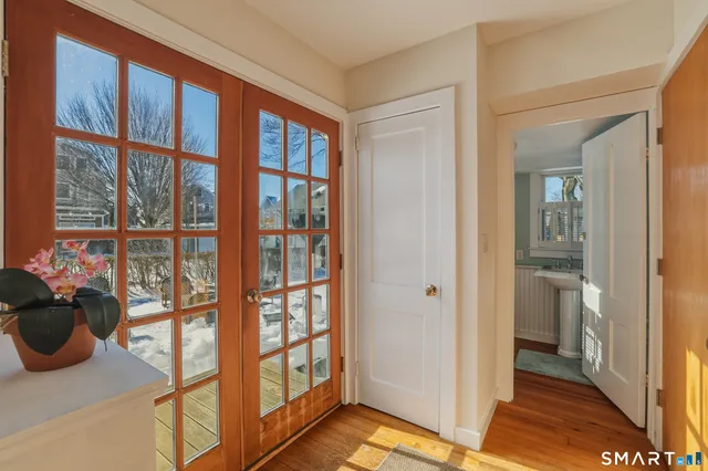 $1,175,000 | 11 Tuxis Road, Madison, CT 06443