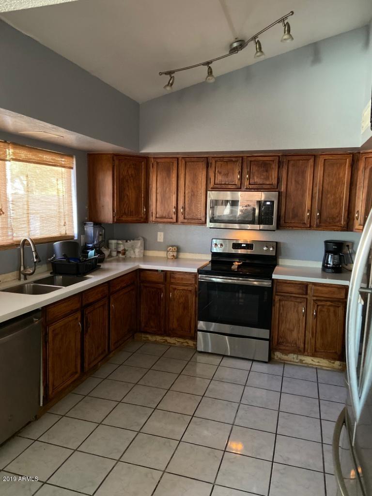 8742 West Edgemont Avenue Phoenix, AZ 85037 - Photo 5 of 28 PHOTO-2019-12-01-09-14-39 (3)