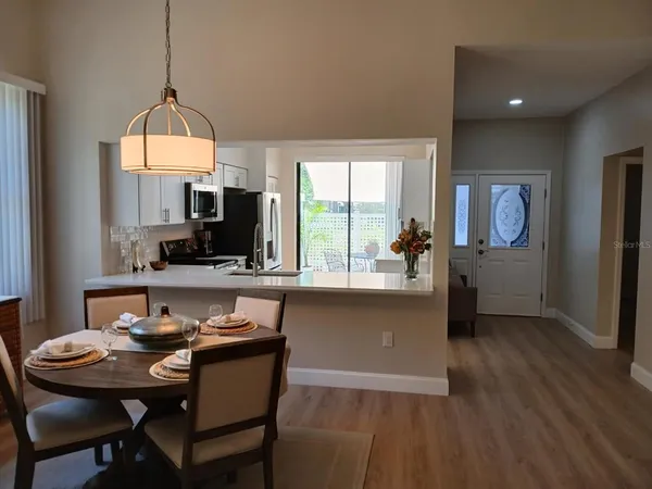 $359,000 | 5525 Hampstead Heath, Unit 43, Sarasota, FL 34235